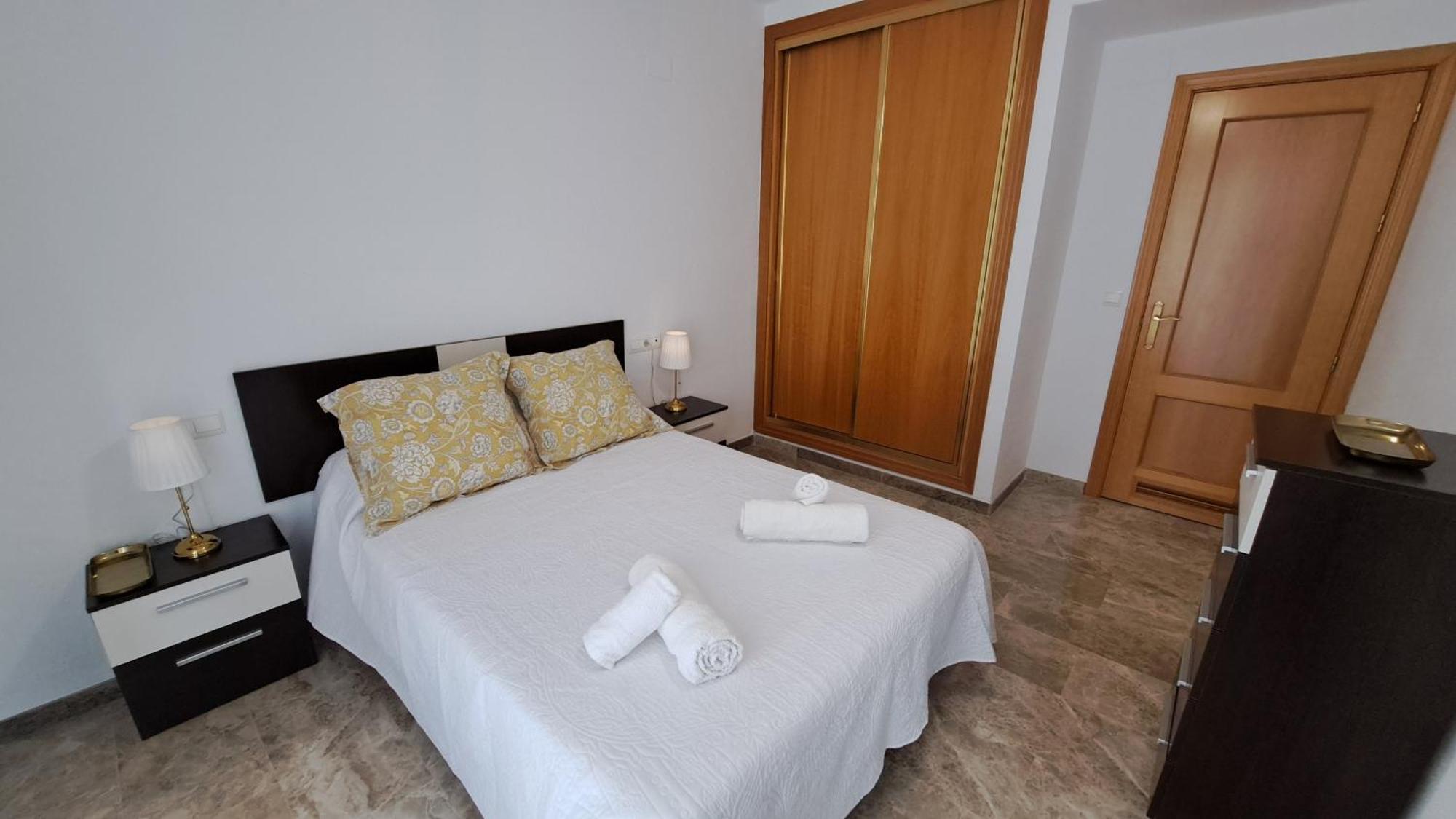 Apartamentos Maria Cristina Con Parking Gratis コルドバ エクステリア 写真