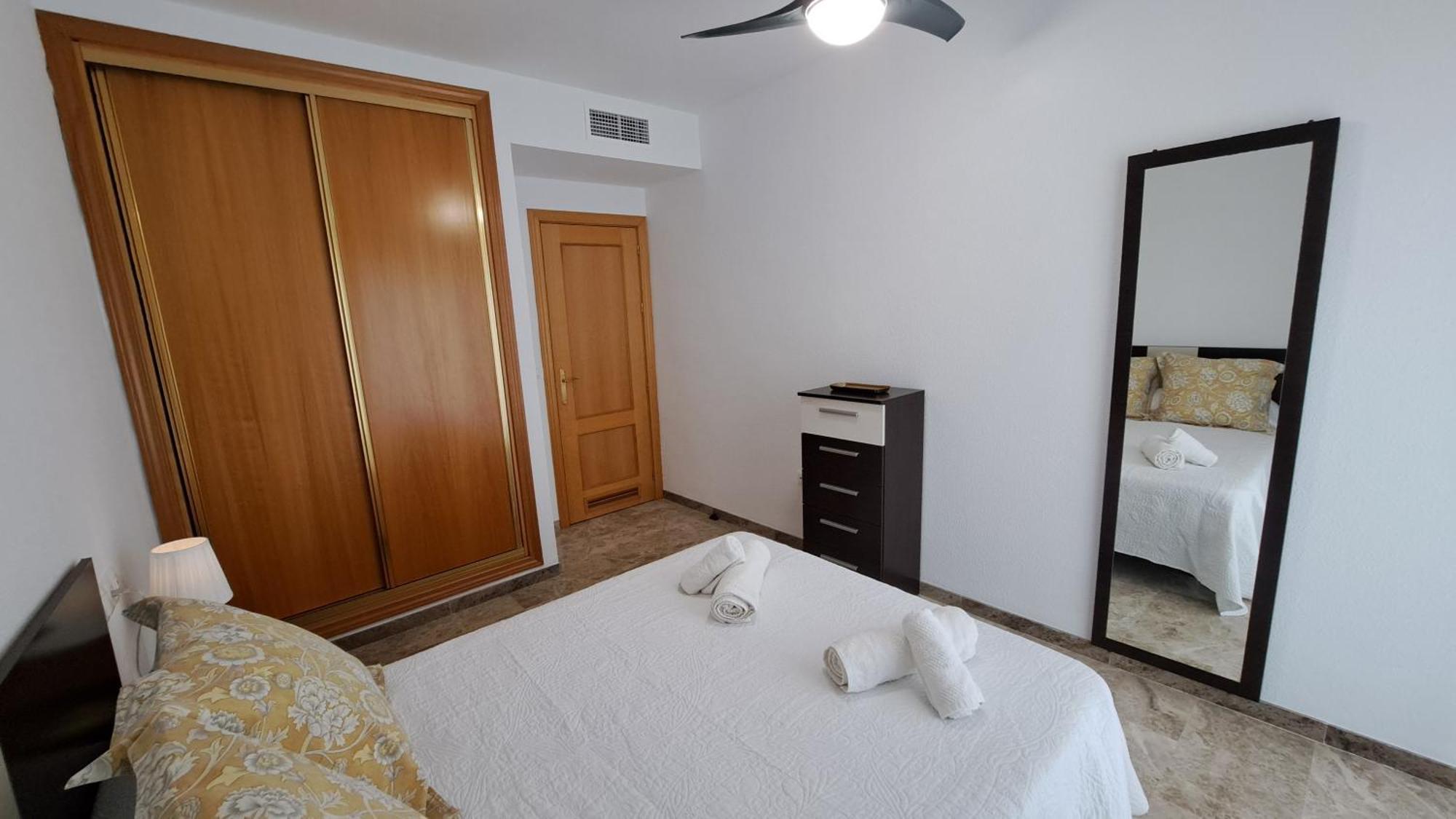 Apartamentos Maria Cristina Con Parking Gratis コルドバ エクステリア 写真